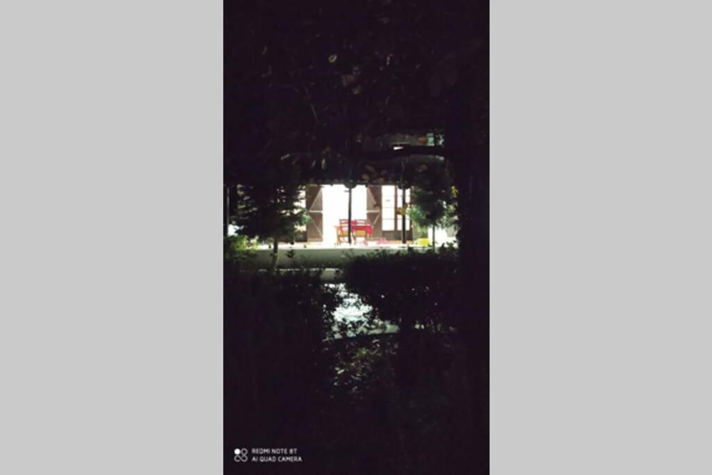 Αρχοντικο Στουσ Προποδεσ Του Ορουσ Διρφυσ Villa Loutsa  Kültér fotó